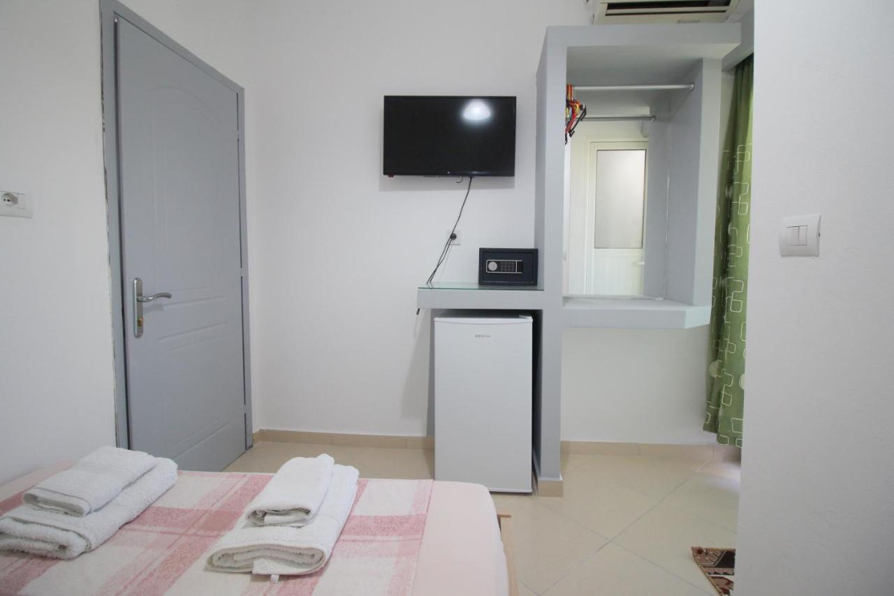 Andy Apartments Саранде Екстериор снимка