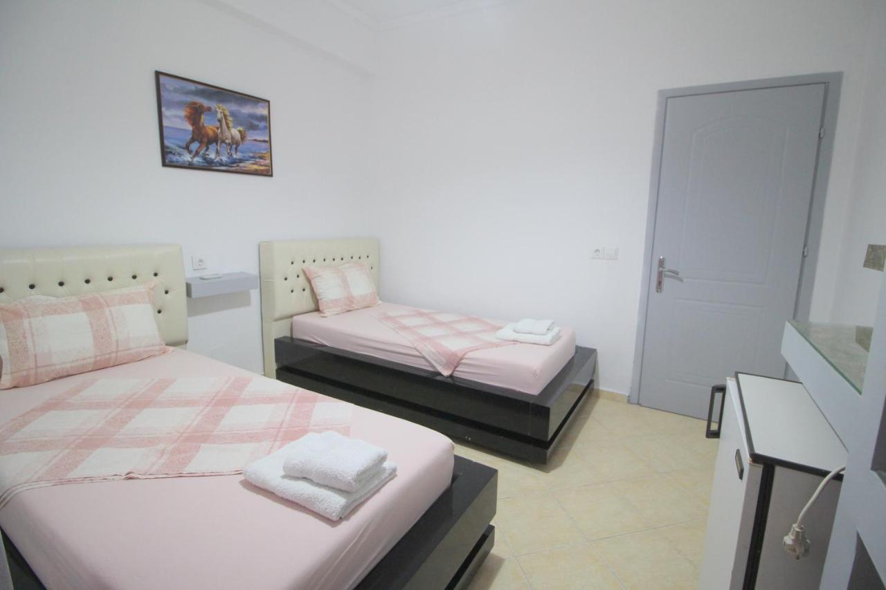 Andy Apartments Саранде Екстериор снимка