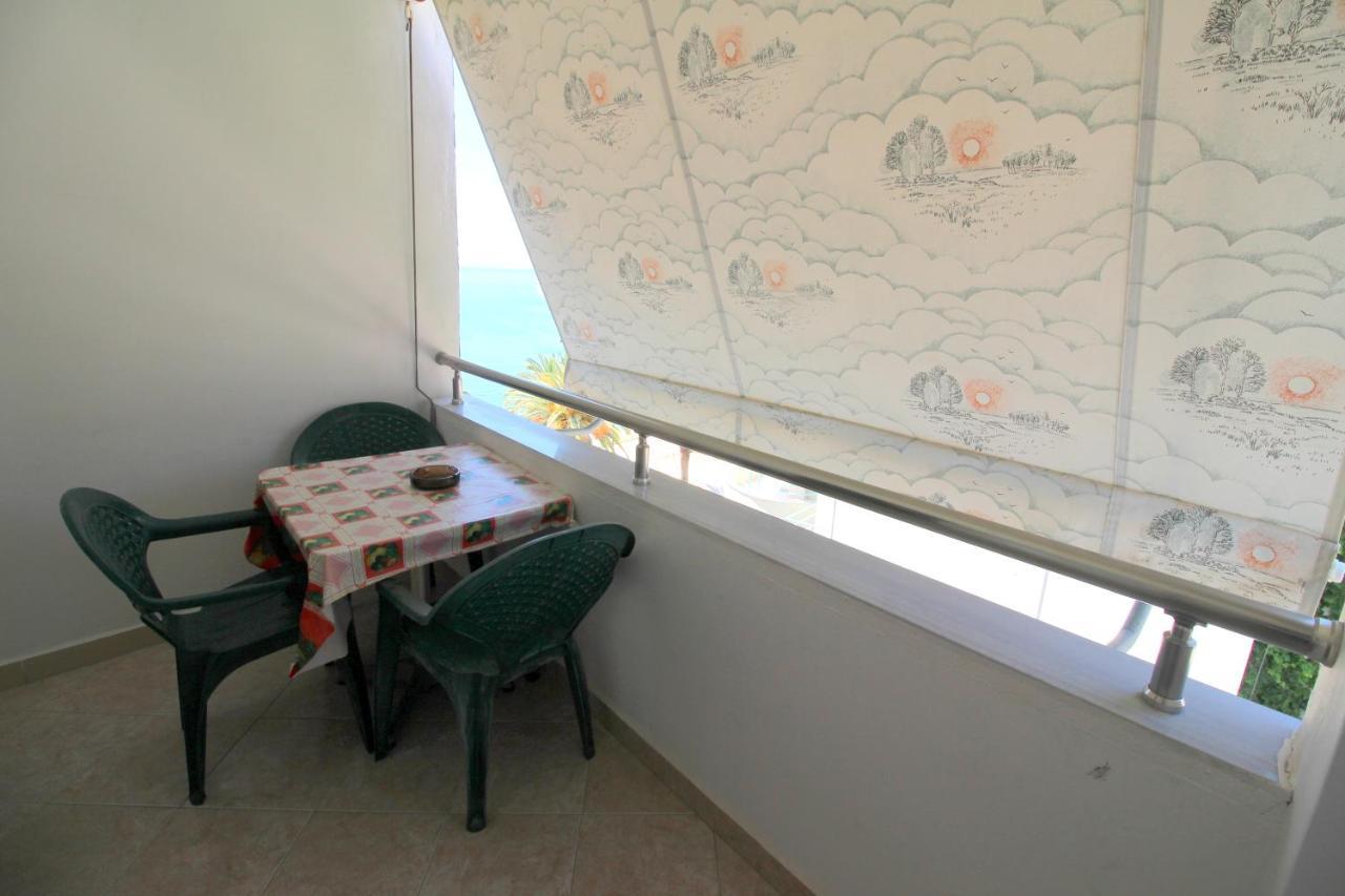 Andy Apartments Саранде Екстериор снимка
