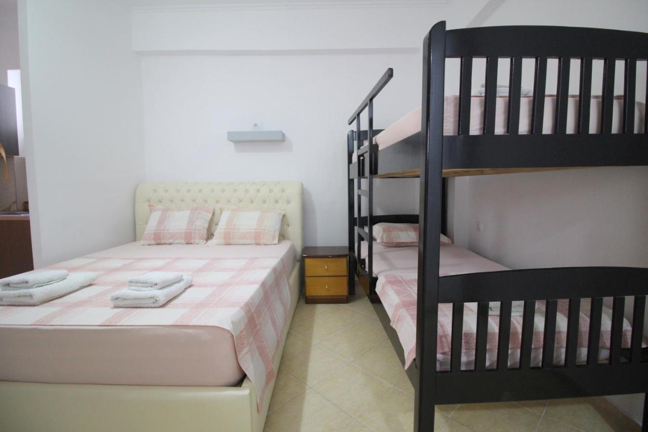Andy Apartments Саранде Екстериор снимка