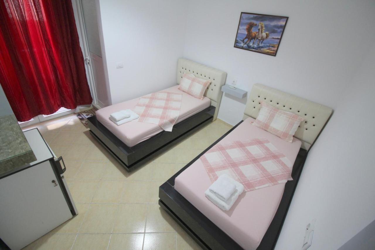 Andy Apartments Саранде Екстериор снимка