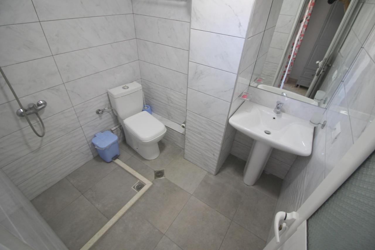 Andy Apartments Саранде Екстериор снимка