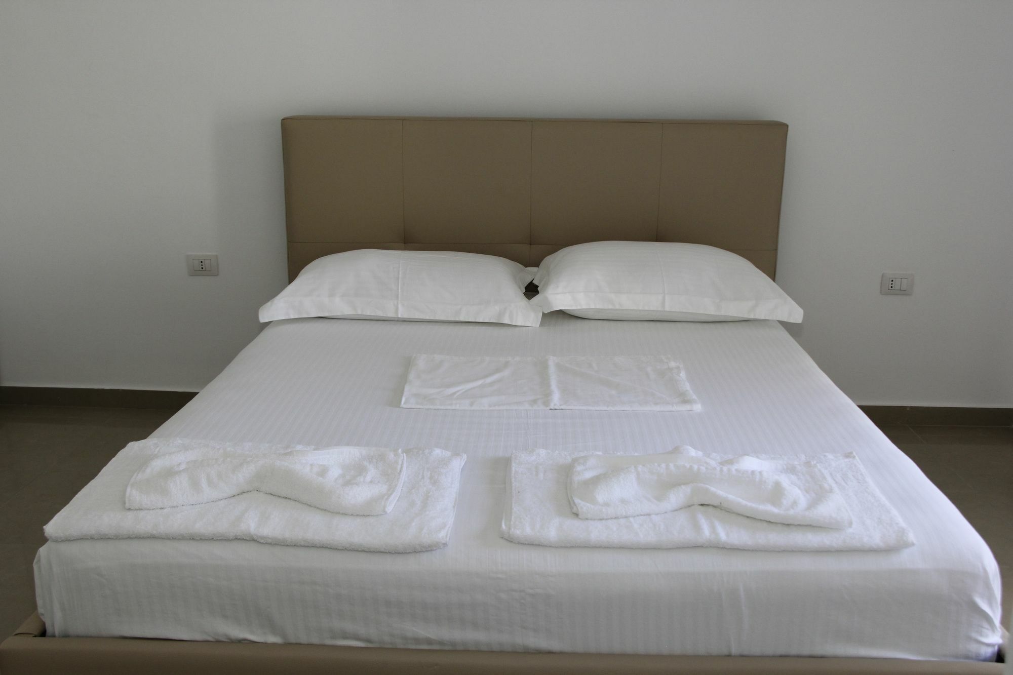 Andy Apartments Саранде Екстериор снимка